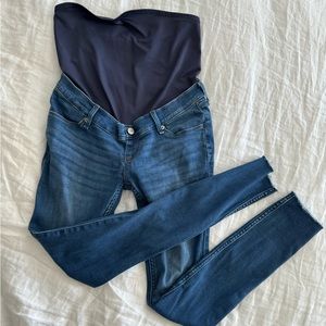 Abercrombie maternity jean leggings, size 27L. Dark wash, full panel